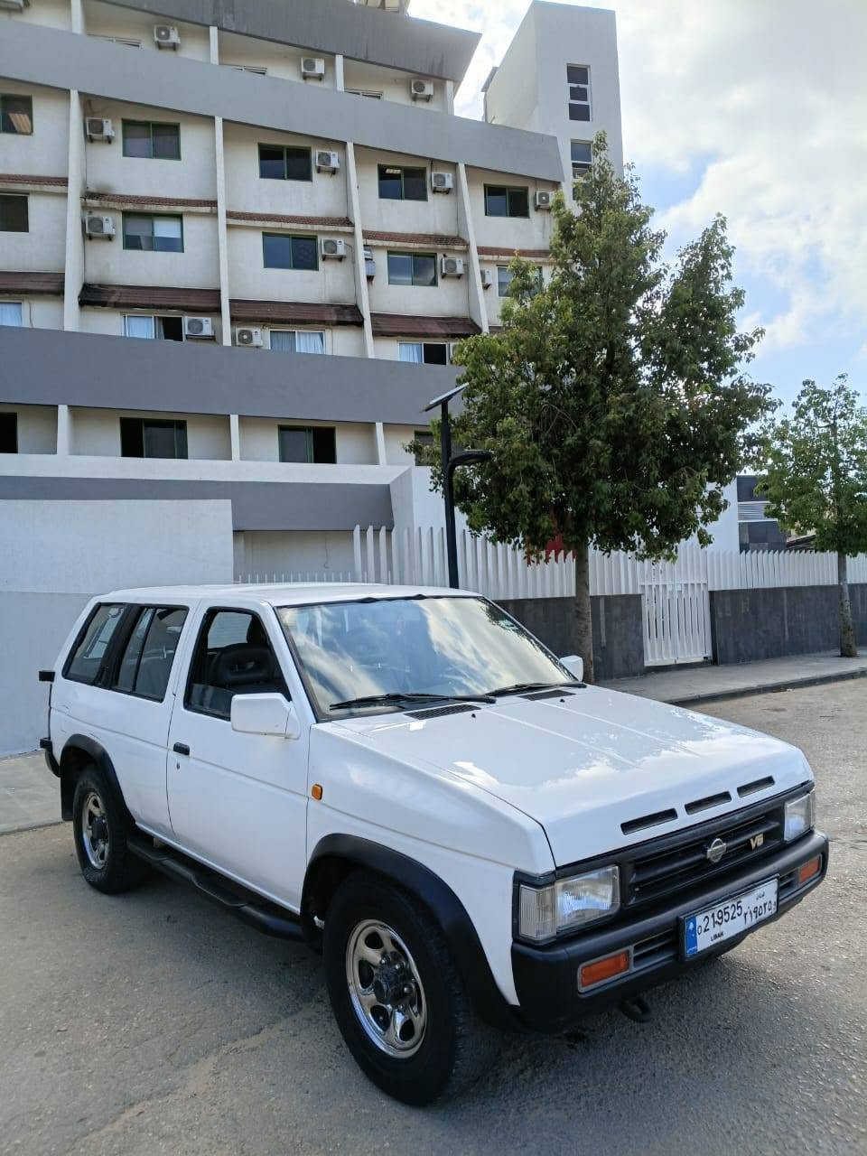 #Nissan_Pathfinder_Model_94
Moter vites mikanik cherkee 
Super nadafee / Full option 
Farch jdid / 4WD / March pied 
ماشي 186 ألف / بعدو بوية شركة 
موجود بي طرابلس أبو سمراء 
تليفون 76168406
سعره 2500 دولار 
ما في حوادث / كيان شركة 
مسجل بعمل صك بيع بإسم لشاري 
رنج خارق لجمال ونضافة طرابلس, لبنان


**إذا كنت صاحب هذا الإعلان وتريد حذفه لأي سبب، رجاءا أرسل رسالة إلى الدعم الفني**