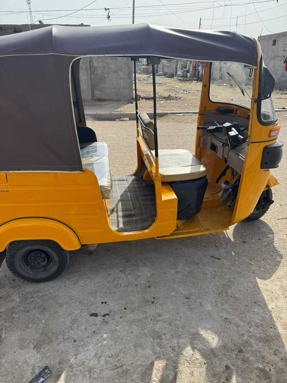 سلام عليكم تكتك البيع مكينه20 مديل19
سعر5ملاين و300 وبيها مجال رقم***********
