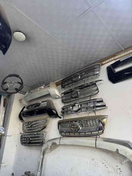 سلام عليكم
غراض لاندكروز وبرادو ولكزز كلشي متوفر لايتات
دعاميات مرايات بك لايتات ستيرن دركه ستيرن وبيبان خلفيه
لاندكروز مكان البصره ***********
