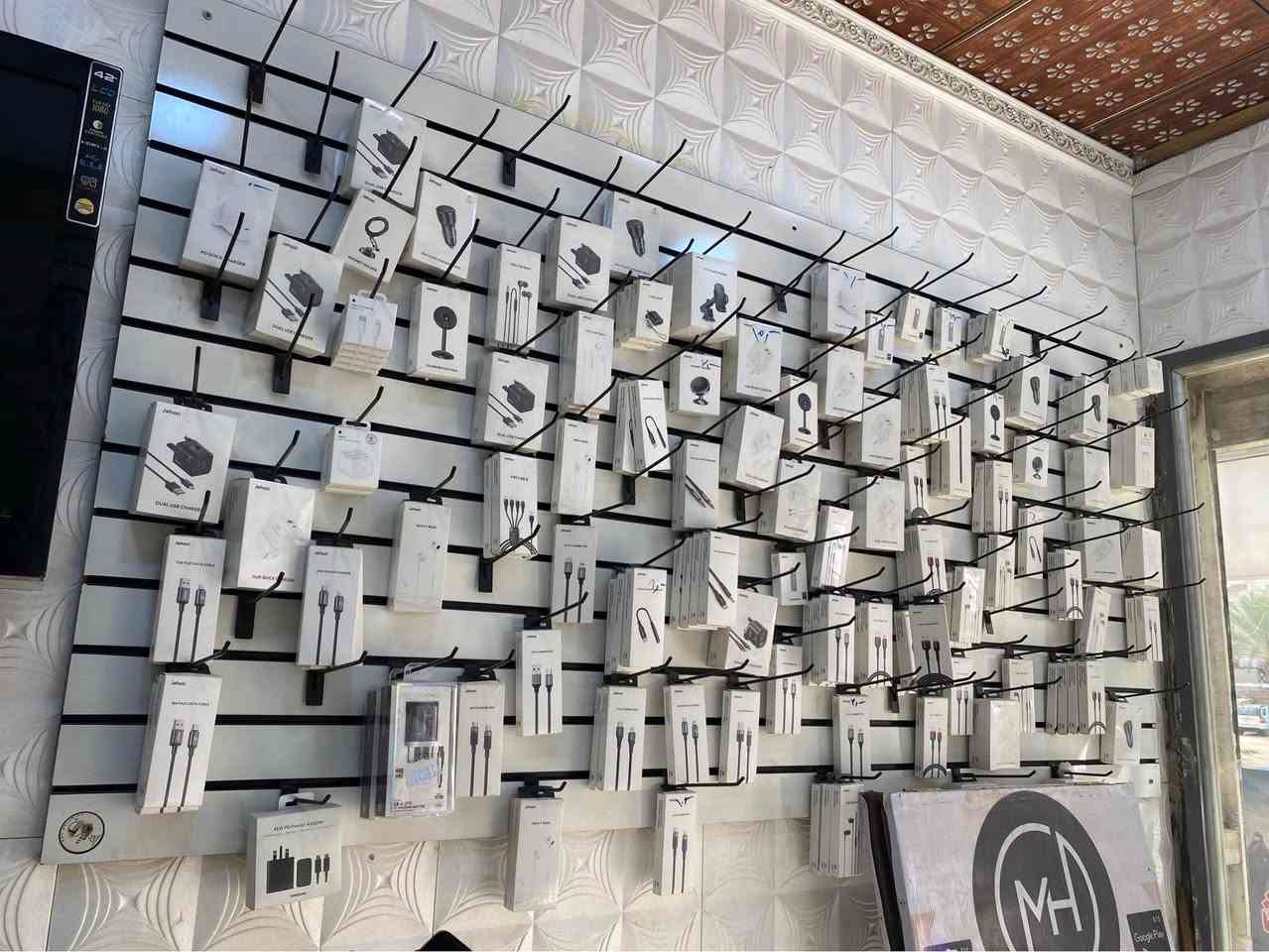 ميز صيانة وبوردات عدد 2 وهوكات للبيع الي يحتاجهم يراسلني ويدلل عمارة, ميسان


**إذا كنت صاحب هذا الإعلان وتريد حذفه لأي سبب، رجاءا أرسل رسالة إلى الدعم الفني**