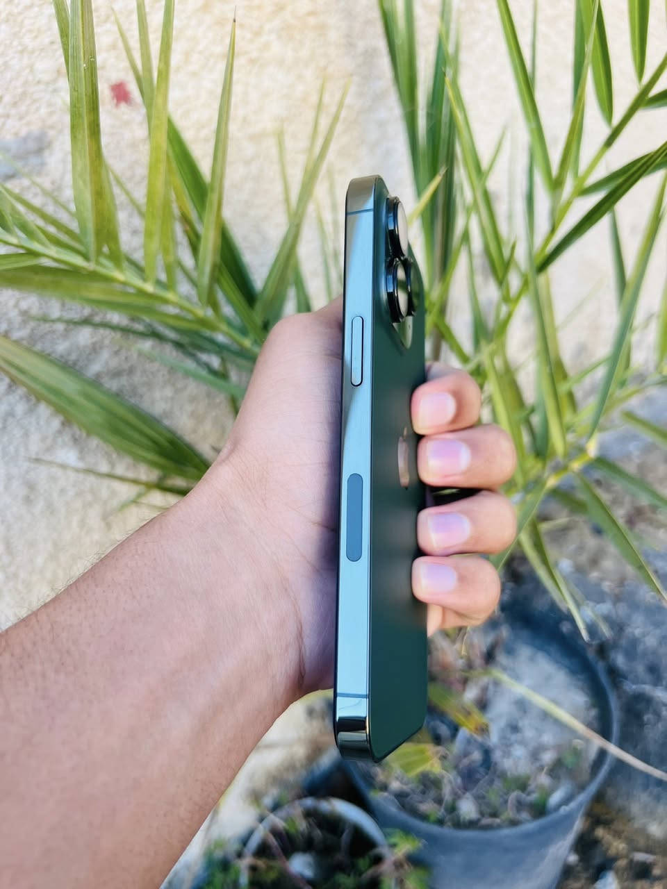 ايفون 13 برو ذاكره 256 بطارية 93 لون زيتوني بلادي وتر نظافه 100% كله شغال مابي اي خلل قفله 540 الف مكاني بغداد ابو غريب ***********
