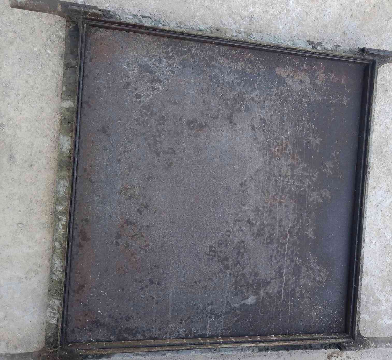 السلام عليكم قوالب شتايكر سطوح 80×80
4سم للبيع قوالب شرط النضافه وقويات حديد اوكراني
100قالب + رجاج  
مكاني بغداد الكماليه السعر30الف وبي مجال 
للأستفسار الأتصال على الرقم 
***********
***********
