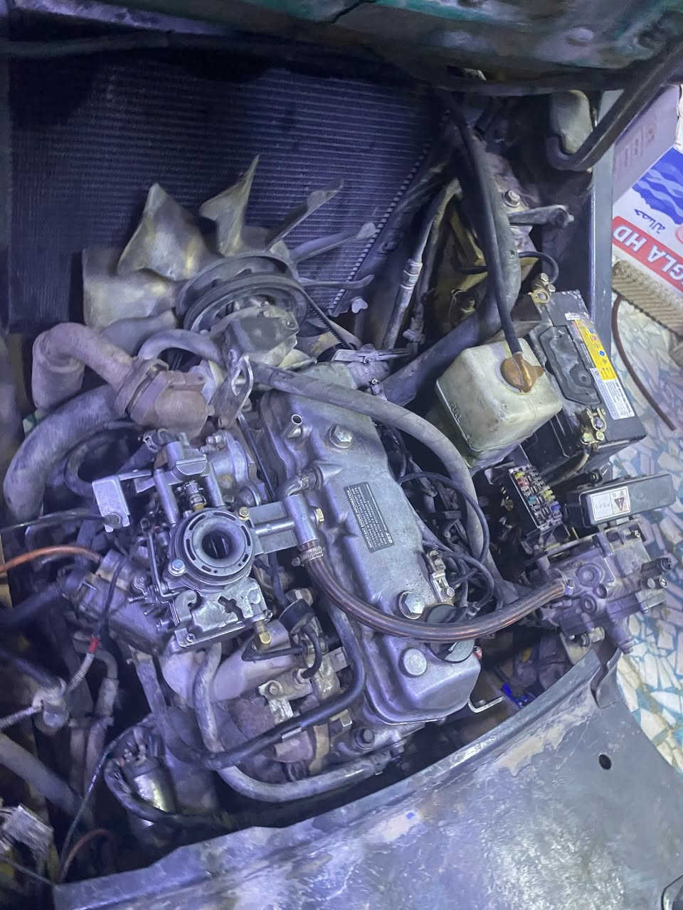 السلام عليكم لبيع رافعه شوكيه 2008 بانزين 3 ركات طنين ونص السعر 65 وبيه مجال ***********
