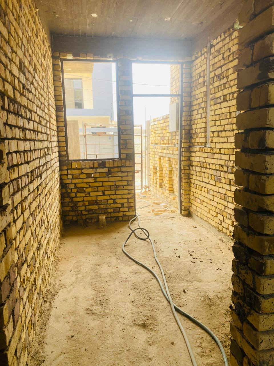 #هيكل_للبيـــــــــــــــــــع
#الموقع/ نادر الاولى- حي الزيتون

_______________________
نوع العقار / طابو_زراعي⭕️
المساحــــــة / 125م
الــوآجـــهــة  / 6,250م
النــــــــــــزال/ 20م

        
     🏠[ #تفــاصيـل_الــــدار ]🏠

#الطابــــــــــق_الأرضـــــــــــــي🔹

غـــرفة نـــوم وصاله وكليدور ومطبخ ومجمع صحيات وطارمه

#الطابـــــــــق_الثانــــــــــــــــي🔹

غـــرفتين نوم وكليدور اوصحيات 

📞 للاستفسار والاتصال:          
***********
