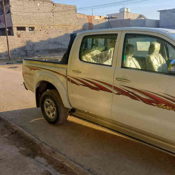 السلام عليكم بيكم فور ويل 2013 وتماتيك للبيع بيهة صبغ 4 قطع جاملغات عل نص ونص بنين ونص باب السيارة نضيفه وخير من الله 195 وبيهة مجال قليل *********** غير متواجد عل فيس مكاني بغداد
