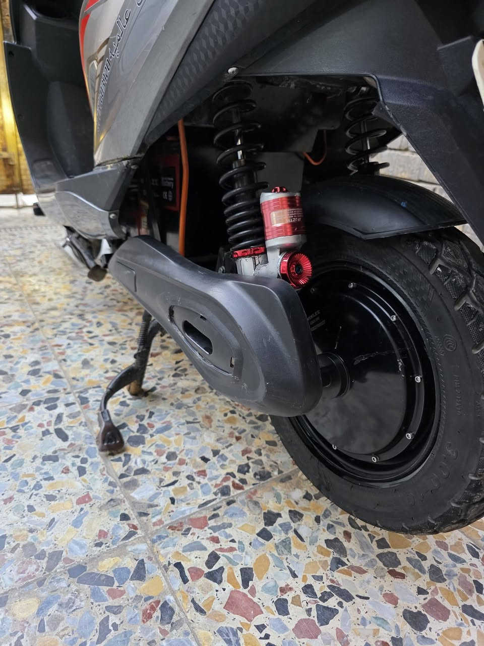 دراجة شحن
بطاريات مبدلهة قبل اسبوع نوع "ولي" مدى 60 كيلو.
ضرر تريشة و جاملغ امامي مثل ما موضح بل صور.
العداد سرعة ما مضبوطة.
سرعة 80 حقيقي .
السعر 550 وبيهة مجال.
للأستفسار:***********
