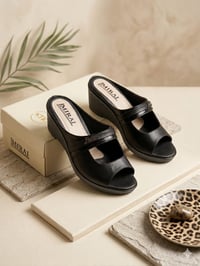 شحاطه طبي اصلي   توصيل لجميع المحافظات  حجز وتساب 07809383303