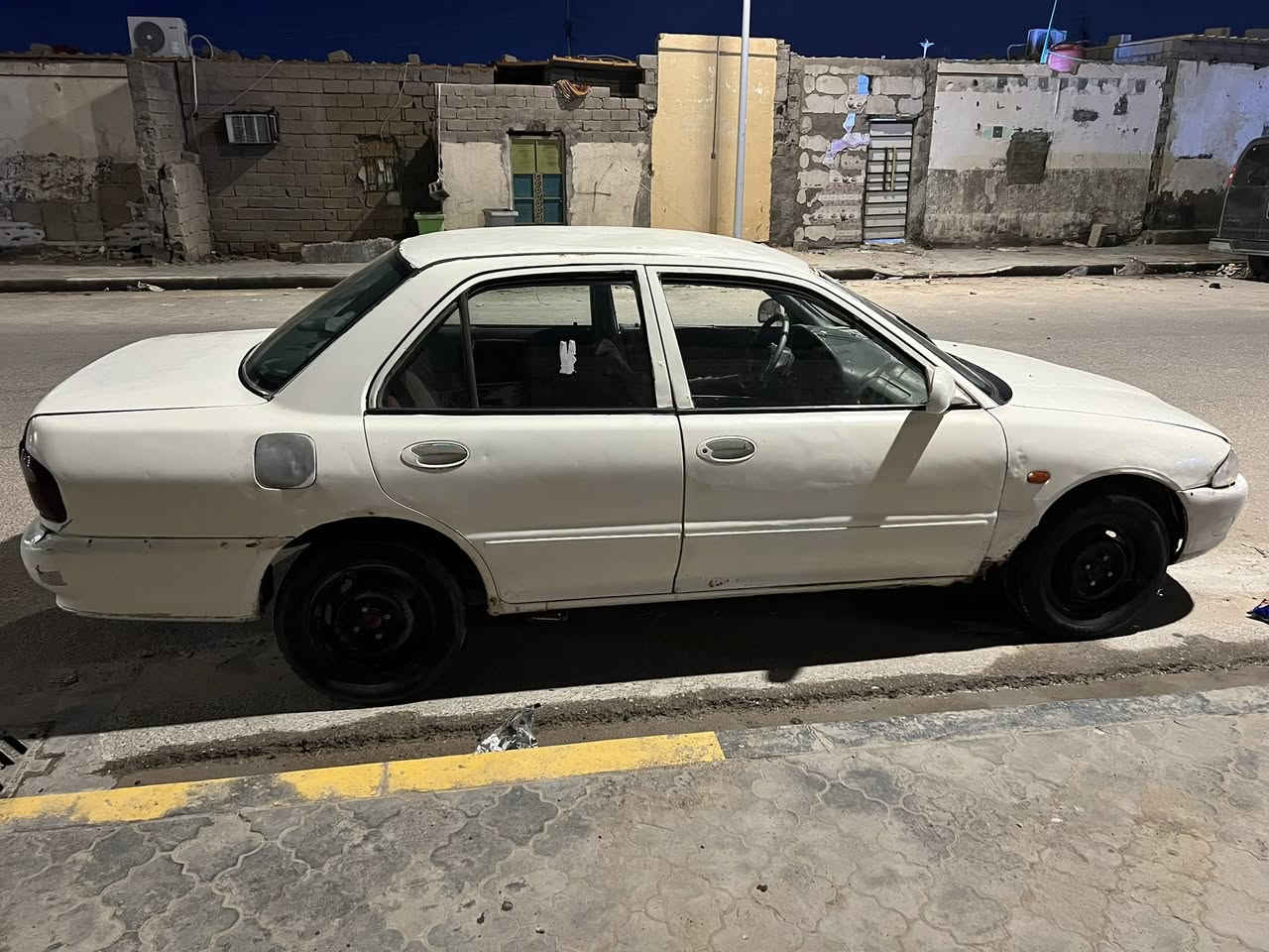 محتاز ابروتون لبيع 10عنوان لبصره زبير ***********
