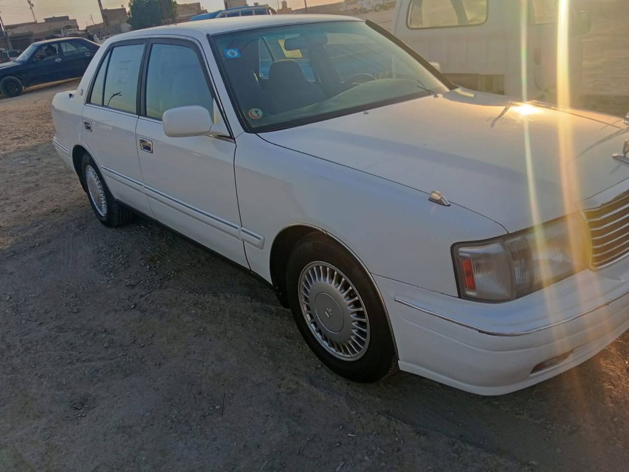 سلام عليكم سياره راس ثور ايسر بلادي موديل ٩٧ تكم  مكينه ٣٠٠٠الف بلادي  سياره مكفوله كفله عامه بيه رشات صبغ مال طخات بصيطه كير ومكينه خير من الله  تبريد قطعتين سياره حلوه معنه كلمه  رقم بصره تحويل ثني يوم مكاني  ناصريه ***********
