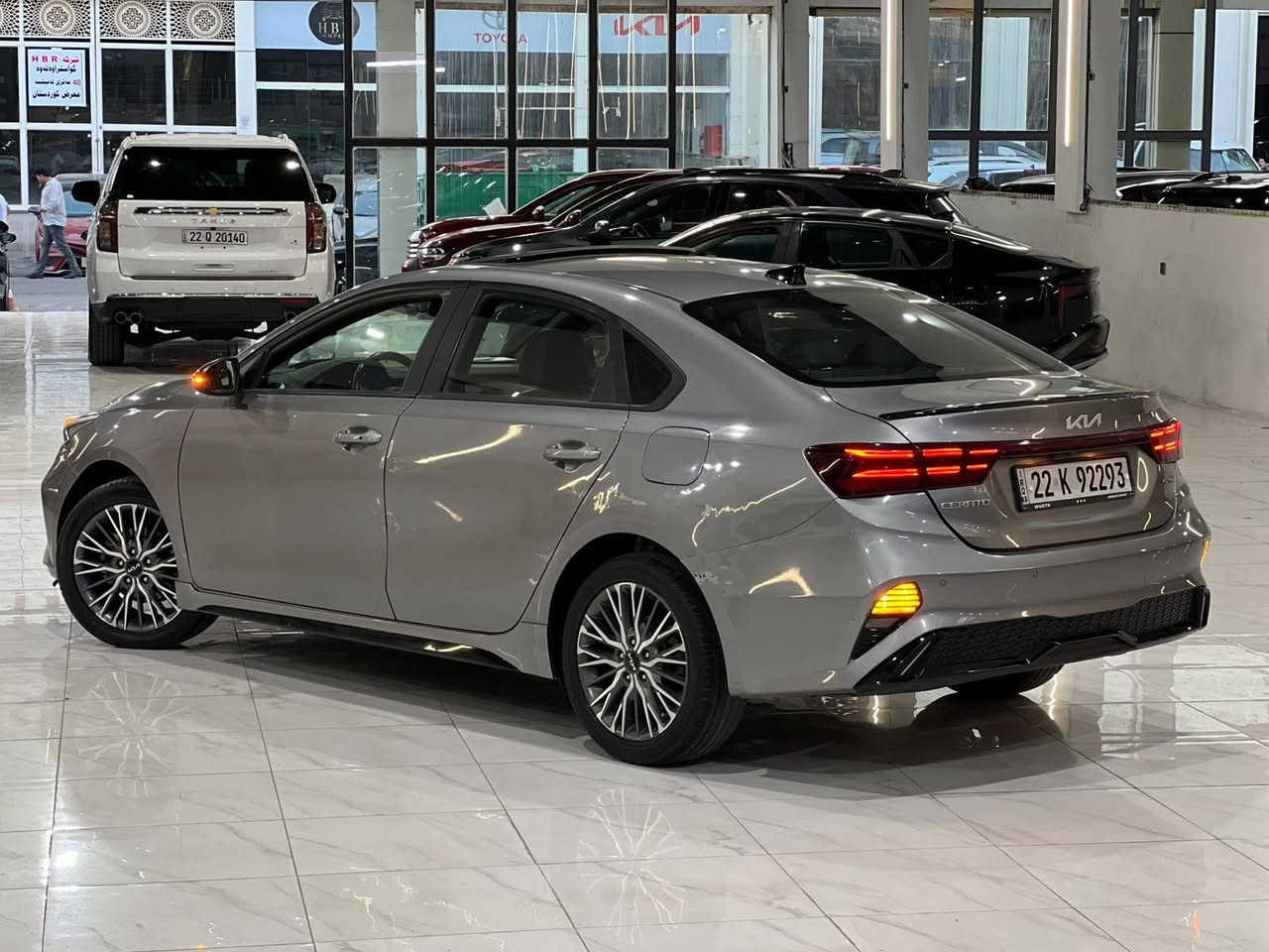 سلام عليكم
كيا سيراتو 2022 GT Line
محرك 1600 دوش بدون توربو 
سعر 128 مجال قليل 
بيها بونيد و جاملغ و نص باب شي بسيط دواخل وتعديل بارد
سيارة رقم اربيل باسمي تحويل بشرط 
ماشية 93000  الف كيلومتر 
مواصفات :
1-فتحة
2-كشن جلد 
3-كشن كهربائي 
4-مراية شفط 
5-شاشة وكامرا 
6-ويل كروم 
7- بصمة ابواب وتشغيل 
8-لايت LED
9-شحن لاسلكي 
10-وضعيات قيادة 
بعد هواي مواصفات
بيع نقد فقط بدون مراوس 
عنوان اربيل 
***********
