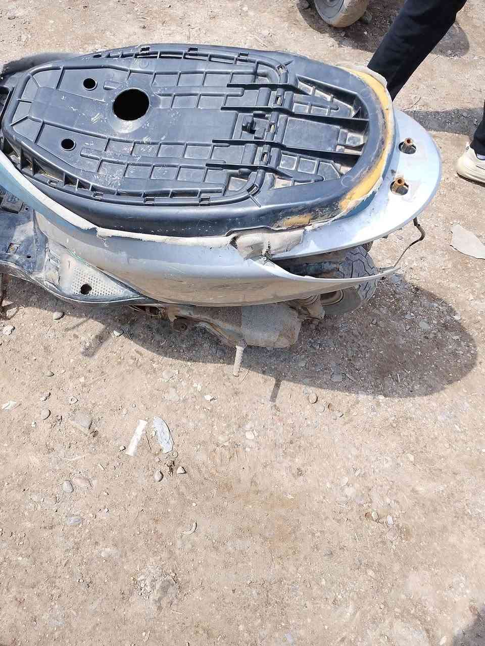 سلام عليكم دراجه بريز كوم حديد سعرها 125 بيها مجال مكان بغداد حي الكوفه رقم ***********
