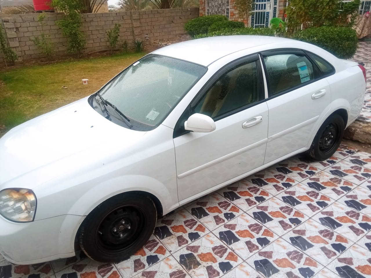 من رخصت مدير الكروب 
سيارة اوبترا موديل 2011 معروضه للبيع بيه قطعتين تبديل قبق جنطه اصلي، السعر 75او بيه مجال، تبريد شغال حداديه مكفوله.
 العنوان حله ابي غراق النخيلة الغربية *********** بي واتساب
