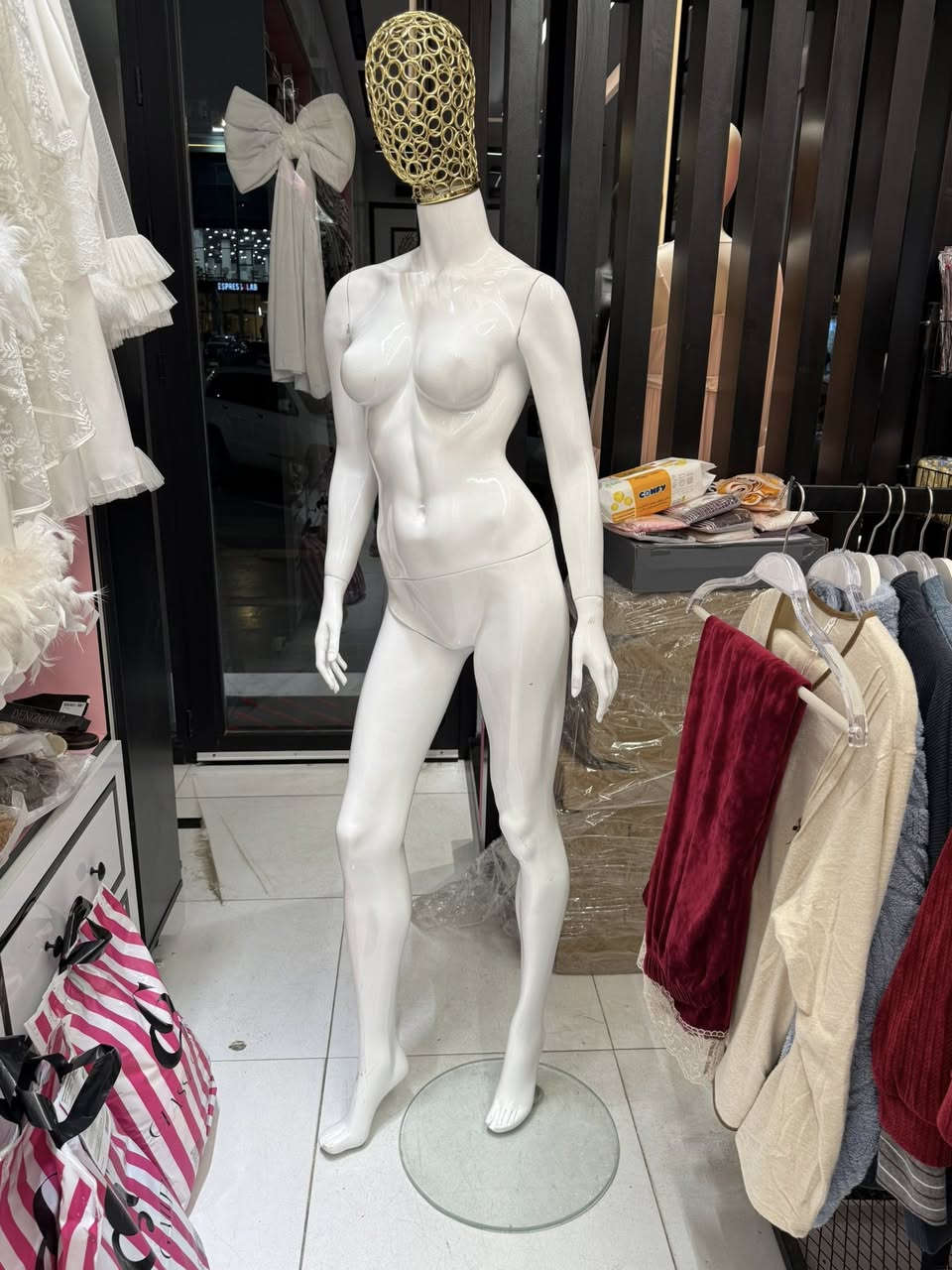 مانكيان تركي رأس ذهبي قياس ميديم … مستعمل نظيف   متوفر ٣ قطع اثنين بالصور وثالثه موجوده واقفه لونها اسود … سعر القطعه ١٢٠ الف


**إذا كنت صاحب هذا الإعلان وتريد حذفه لأي سبب، رجاءا أرسل رسالة إلى الدعم الفني**