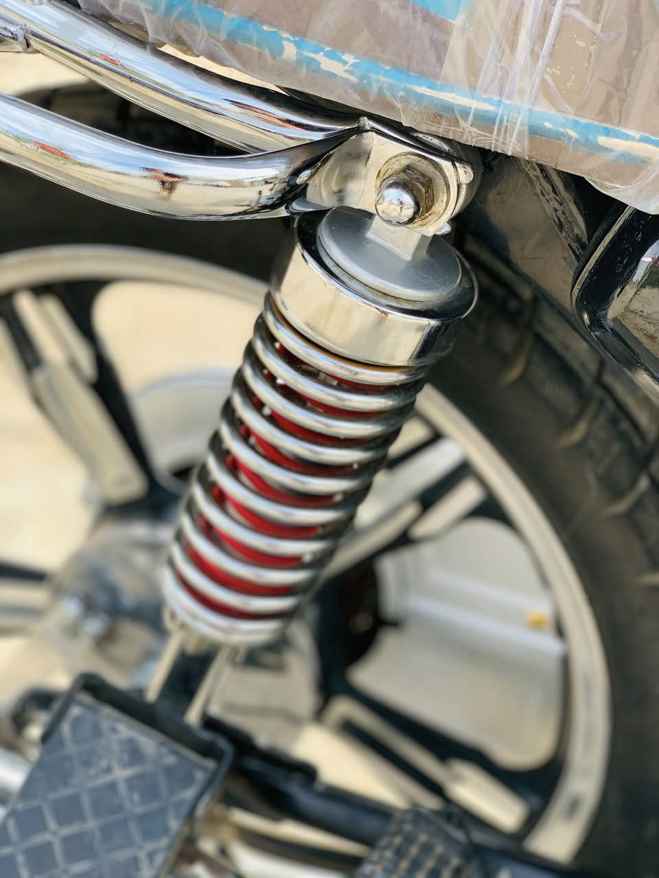 إيراني ٢٤ للبيع ٥ كير
سلام عليكم دراجة سونك مكينه ٢٠٠ سيسي مكينه كفاله عامه 
كلشي شغال ما بيها نقص سلف هندر اشاير  لايت بك لايت أوراق موجود عنوان بغداد 

٦٠٠ وبيها مجال 

***********
