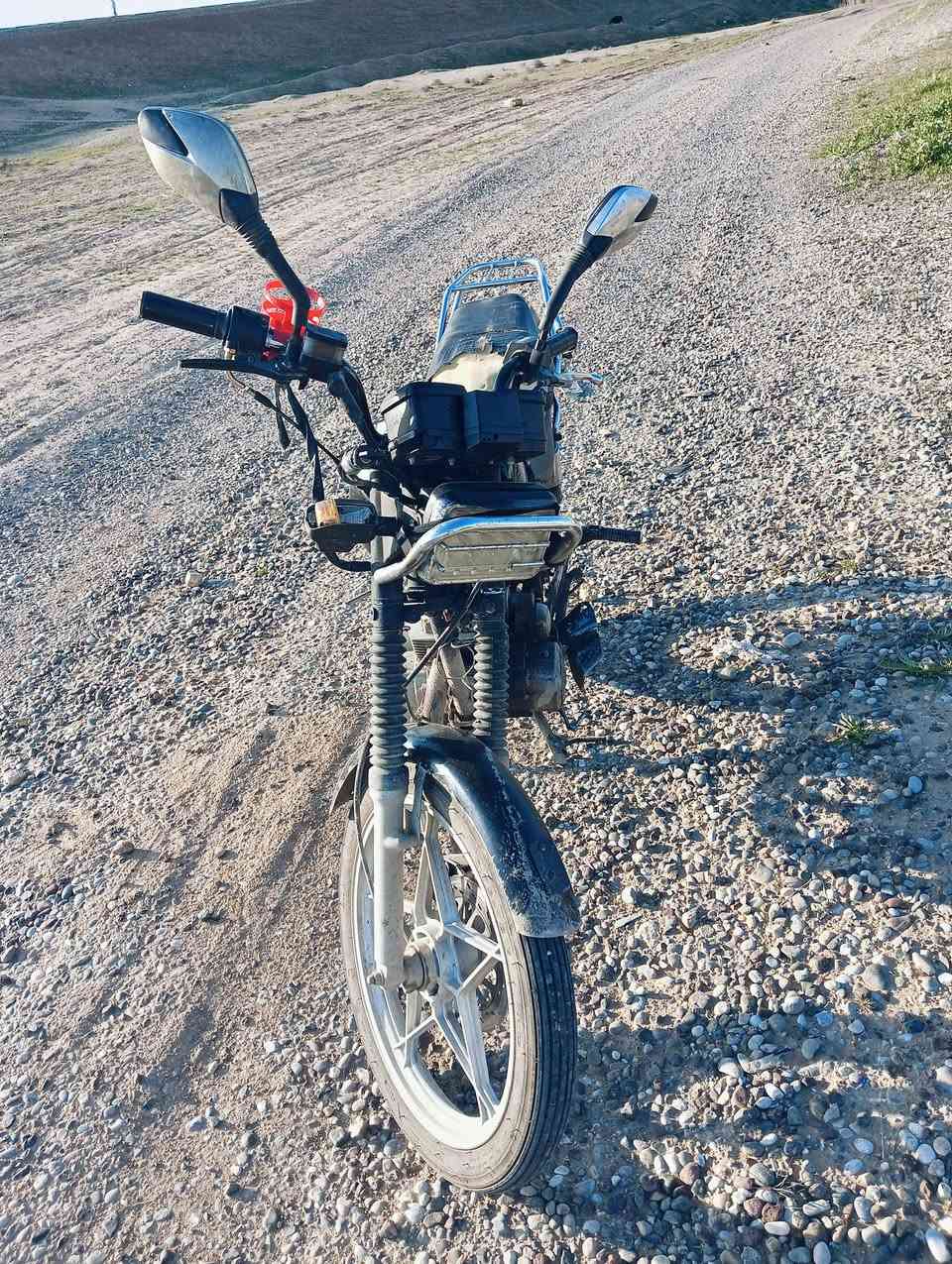 موطور للبيع شقال كامل كهربايات شقاله السعر 170وبيه مجال للطيبين خابر وتدلل ***********
