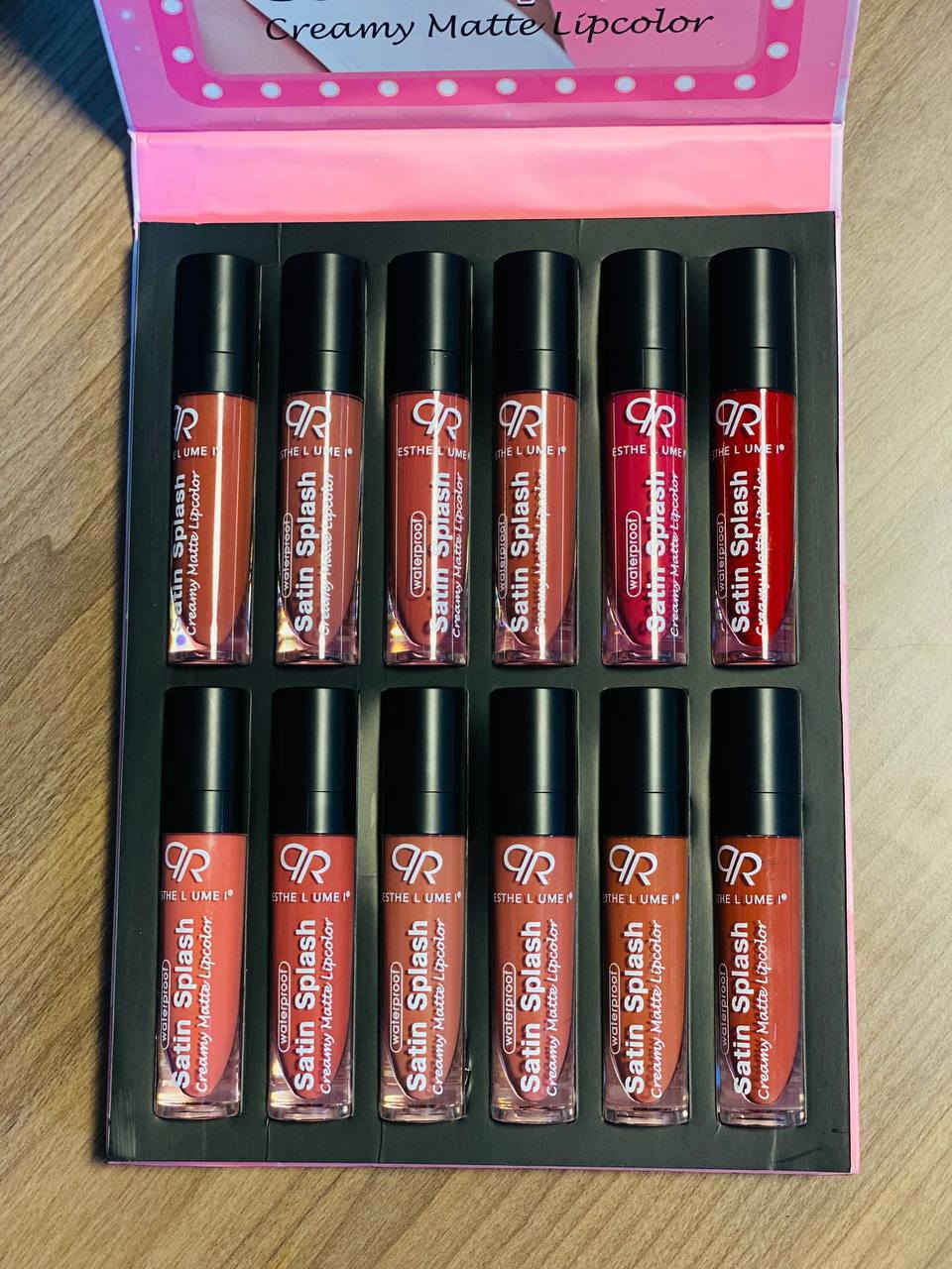 سيت حمر سائلة❤️ من كولدن روز 🌸
يجنن هل سيت بمعنى الكلمة 😍♥️
12 قلم حمرة ثابته وابد ماتشقق الشفه جميلة وسهلة الدمج 😘
سيت حمرة متكامل بكل التدرجات الوانه الجميلة ♥️
كواليتي فووول 👌
يعني جمال الوانها ميختلفون عليها ثنين ثباتيتها عاليه يعني من احلى انواع الحمر كـ كوالتي عالي 

سعر السيت  12 الف


**إذا كنت صاحب هذا الإعلان وتريد حذفه لأي سبب، رجاءا أرسل رسالة إلى الدعم الفني**