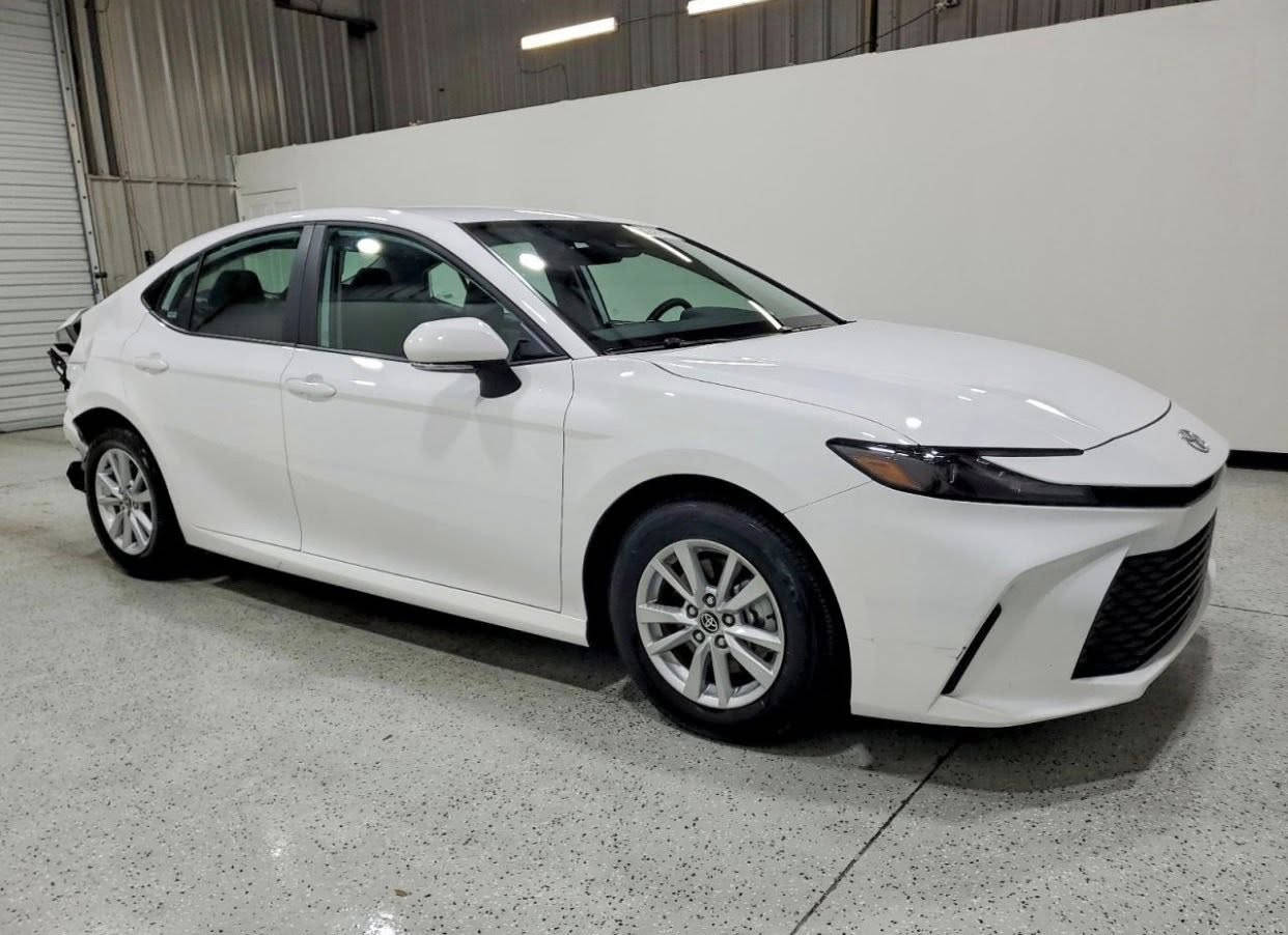 🔹السلام عليكم ..

🔹نوع السيارة …
‏♦️TOYOTA - CAMRY - LE - 2025

♦️تاريخ المزايدة غداً الأثنين بعد السادسة مسائاً
2026 - 2 - 9

♦️عداد المسافات - 9 الف ميل فقط .
♦️الاسطوانات - 4 سلندر .
♦️حجم المحرك - 2.5 .
♦️الوقود - هايبرد .

♦️الأضرار  :- حسب الصور المرفقة  ..

🔹للدخول الى المزاد او شراء سيارة
🔹او اي استفسار يرجى التواصل مع …

🔹شركة الناصر للمزادات وتجارة السيارات🔹

♦️زياد الناصر -  ‭***********
ايهم الناصر - ***********♦️

📍صلاح الدين - قضاء العلم - قرب البطاقة الوطنية📍
