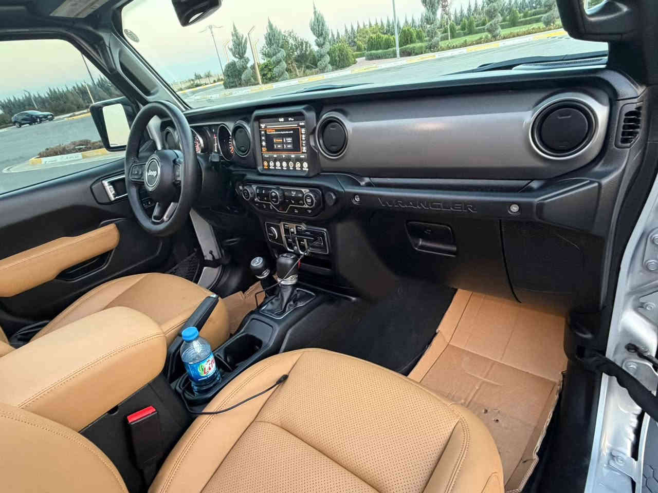 جيب🇺🇸 ‏رنكلر موديل2023محرك6سلندر✈️فول موصفات.لمتدد   پالوراما سقف كشف لايتات زيلون تخير الوان كوشنات جلد هيتر سياره بونيد مبدل روبيكون اوبيها قتعه واحد صبخ بدون دواخل سياره جديده ماشيه قليل بل 📦بدون شخوت فور ويل 🏔️ شاشه جبيره كاميره عنوان سليمانيه السعر315بيها مجال***********
