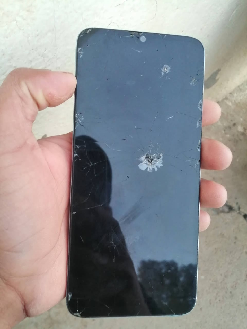 مبايل HONOR X5 Plus للمراوس بموطور بزون حت لو مفلش بس المهم يمشي الموبايل بس الشاشه مكسوره بس كلشي ما بي شغال فقط مرواس مكاني حمام العليل


**إذا كنت صاحب هذا الإعلان وتريد حذفه لأي سبب، رجاءا أرسل رسالة إلى الدعم الفني**