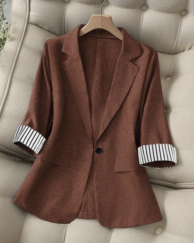 ارتقي بإطلالتك مع بليزرات Banota Shop! ✨
بليزرات أنيقة تناسب كل مناسبة – للعمل، الجامعة، أو سهرة مع الأصدقاء. تصميمها راقي، خامتها مريحة، وتمنحك لمسة من الأناقة effortless chic 🌿.

💡 نصيحة ستايل: جرّبي تنسيقها مع بنطلون واسع أو تنورة لتظهري بإطلالة عملية وعصرية بنفس الوقت!

🛍️ اختاري البليزر اللي يعكس شخصيتك وأطلقي إطلالتك بثقة!

#BanotaShop #بليزر #ستايل_راقي #أناقة_يومية


**إذا كنت صاحب هذا الإعلان وتريد حذفه لأي سبب، رجاءا أرسل رسالة إلى الدعم الفني**