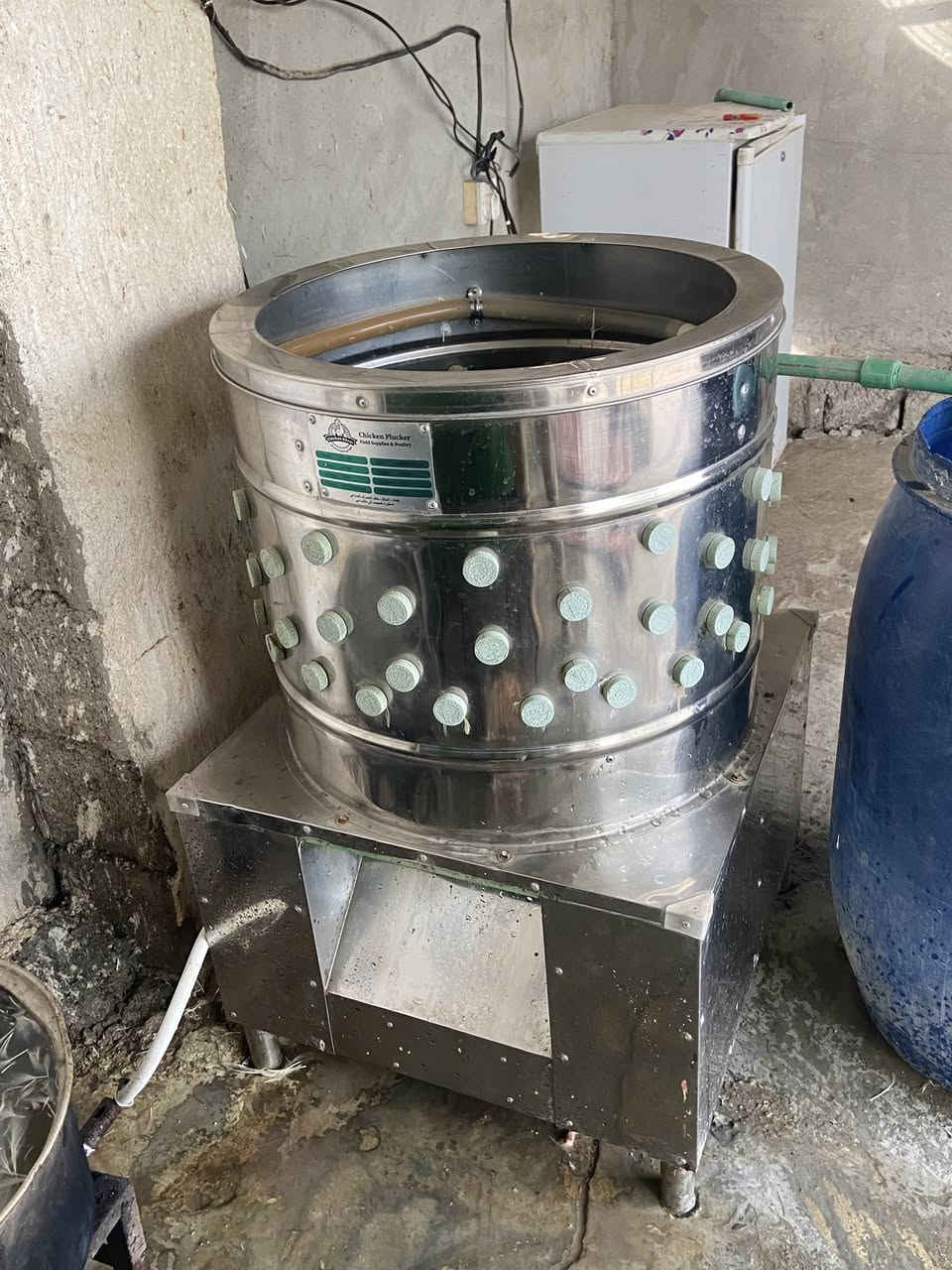 السلام عليكم صماطه  ومذبحه البيع رقم ***********
