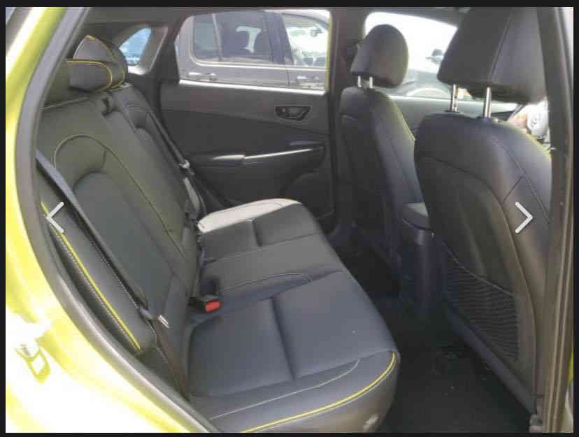 هونداي كونا 2020 لمتد
فول ١/١
رقم بغداد الجديد بأسمي 
مكان السيارة كوت
بصمة
فتحة سقف
رادارات 
توقف ذاتي 
تدفئه كشنات
كشن السائق كهرباء
داخل جلد اسود مطعم تفاحي
ويل كب ١٨
شحن واير لس
وباقي مواصفات الفول 
السعر ١٤٢ وبيها مجال
للاستفسار الاتصال على
***********
