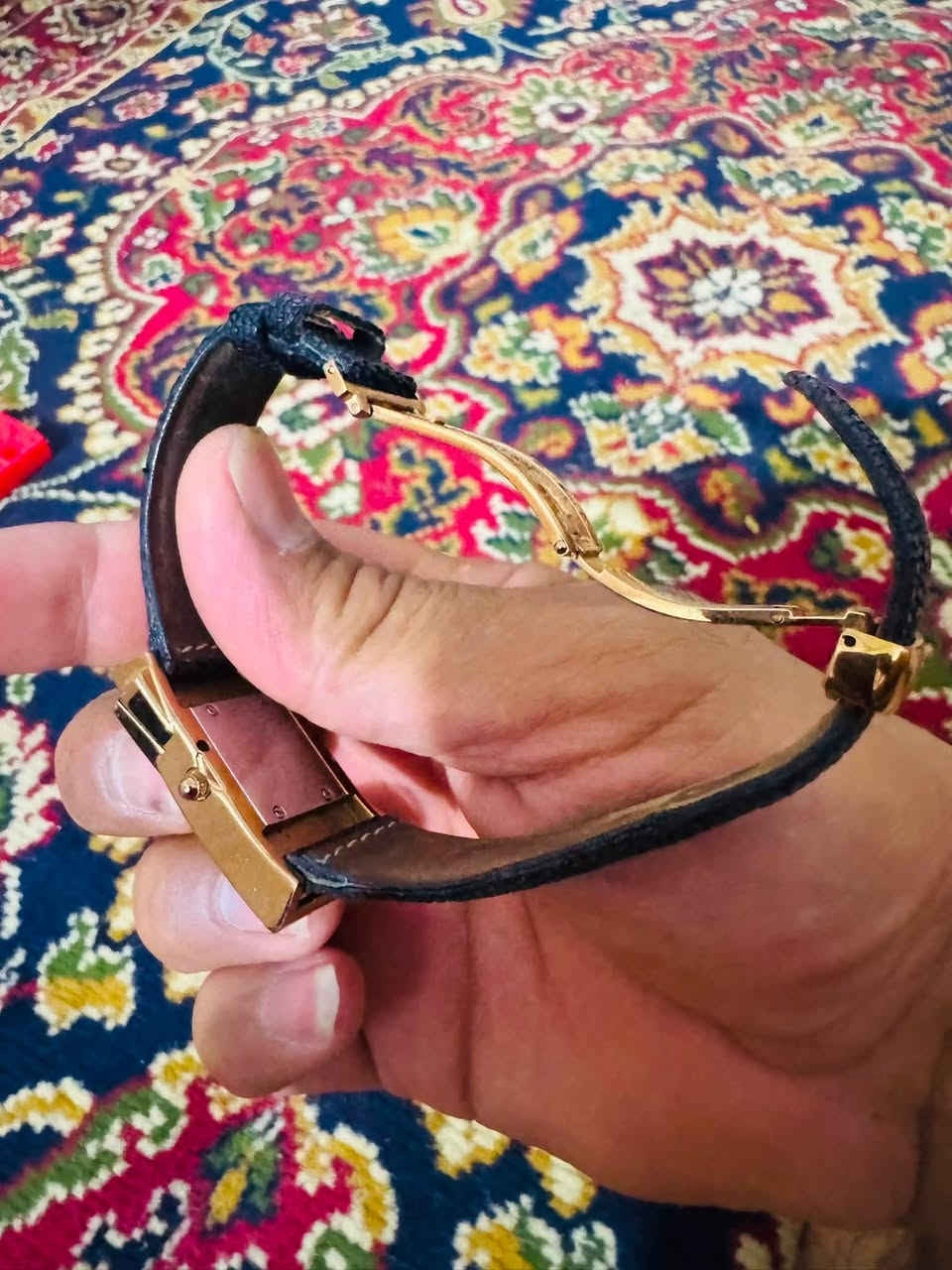نسائي اسويسري كل الساعات 
للاستفسار ***********
