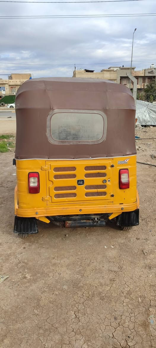 السلام عليكم تكتك للبيع  موديل 20 رقم و سنوية انكليزي بسمي تحويل مباشر  مكاني بغداد الشعلة السعر 7 و500 و بيها مجال للطيبين رحمه لوالديك مو شراء او تحسها غاليه عليك لا تكسر بحلال العالم
واتساب ***********
