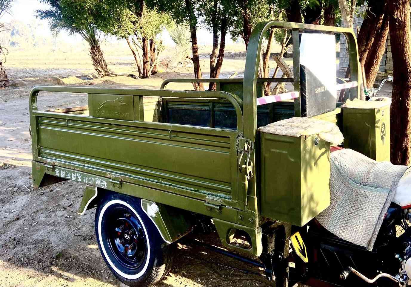 سلام عليكم بدي للبيع بدي حلوو ونضيف مكصوص ومعجن ومصبوغ وجاهز لافطر بي ولاهاي سوالف فقط بي صفحه وحده ممكصوصه اطيك بليتاه وياها جهاز هوه وصناديكه سعر ٢٥٠وبي مجال مكاني دوانيه طريق دغاره رقمي ***********
