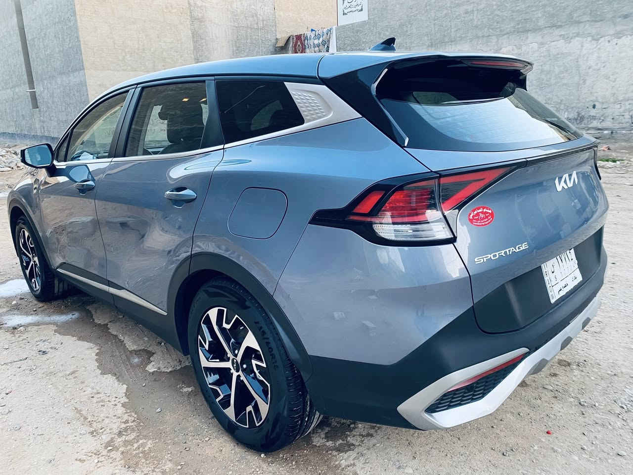 سبورتج موديل ٢٠٢٣ امريكي ماشيه ٤٤ مايل حقيقي لون المرغوب حادث خفيف فقط بلراديترات بدون صبغ ولا تبديل ليبل واحد فقط بارد مواصفات كشنات جلد كهرباء وتدفئه شاشه متصله تبريد منفصل سايد بريك اوتو بصمه تشغيل وابواب وفلاشات ترحيب بليدات توقف ذاتي نقطه عمياء بلمري جانبي رادارات خلفيه كامره خلفيه تحم تاير جديد قبل شهر مشدود انظمه قياده فول كير مكينه تبريد تدفئه كفاله وبعد بيها مواصفات مكاني الدوره ***********السعر ٢٠٥ وبيها مجال قليل سيارة جديده مال جناي
