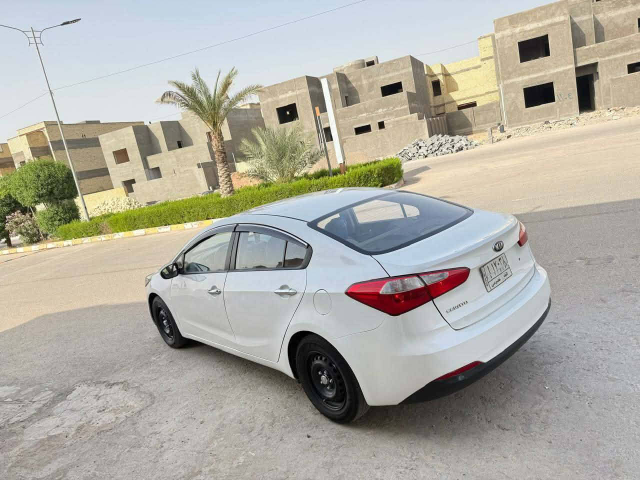 السلام عليكم سيراتو مديل ١٥ خليجي رقم نجف  السياره مكفوله من الضربه داخل بيهه صبغ خمس قطع أثر دحجات خفيفه سياره جاهزه كير محرك حداديه تبريد كله جاهز مكان السياره نجف السعر ٩٨ للاستفسار الاتصال على الرقم ***********
