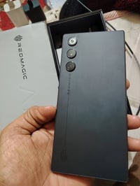 ريد ماجك ١٠ اير • ٢٥٦/١٢+١٢ رام • مستخدم اسبوعين