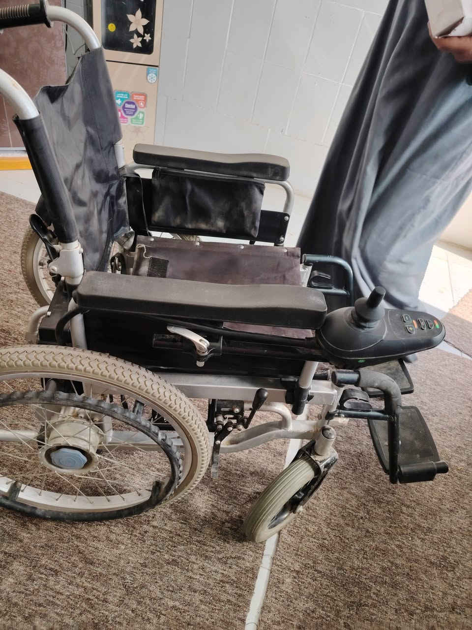 عربانه شحن معوقين للبيع قليل الاستعمال ونضيفه كلش مع الشاحن  السعر خاص العنوان السنيه


**إذا كنت صاحب هذا الإعلان وتريد حذفه لأي سبب، رجاءا أرسل رسالة إلى الدعم الفني**