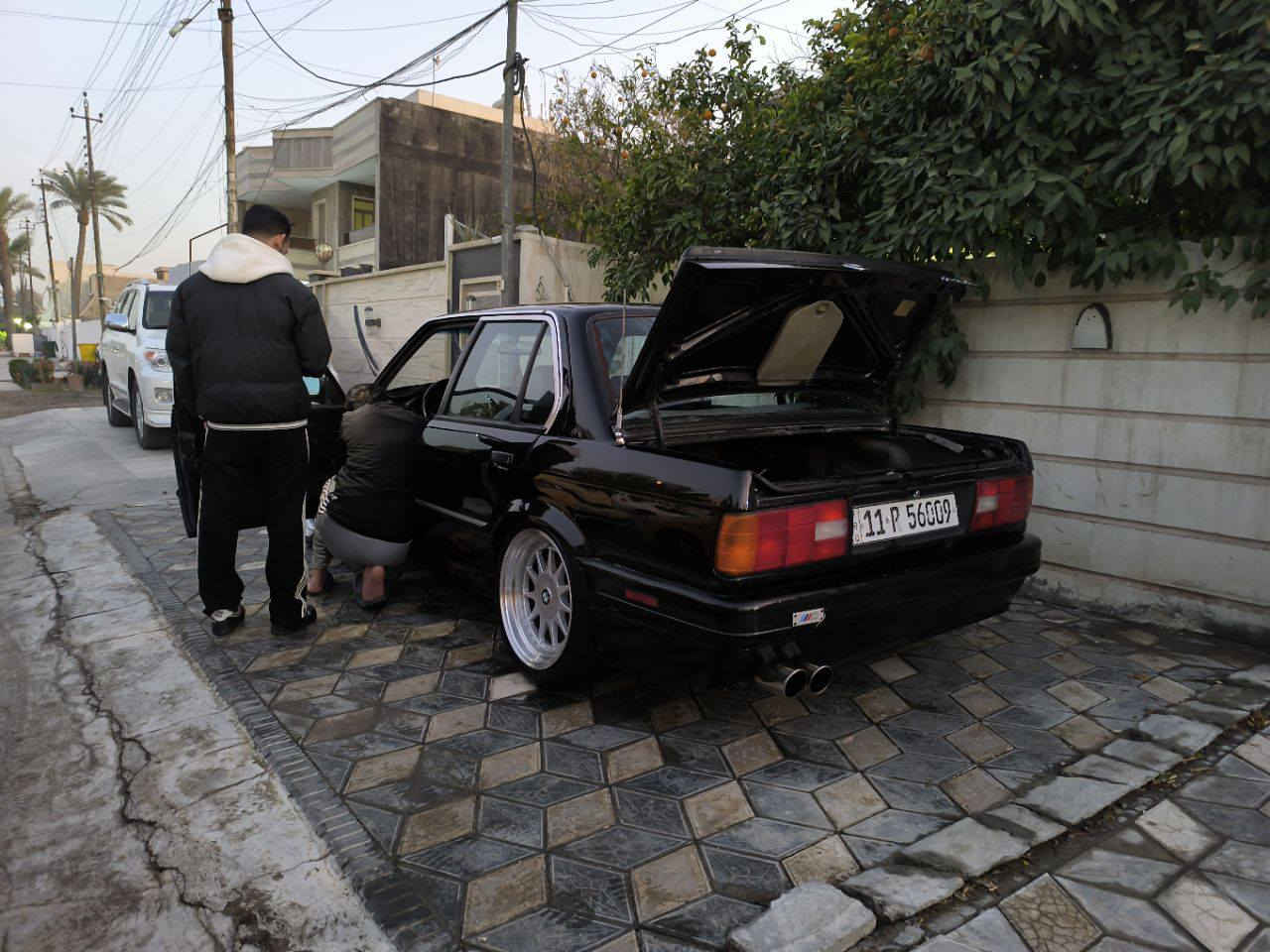 سلام عليكم شباب
بي ام زعرة لبيع فقط السعر 57 وبيها مجال 

محرك ٢٨ تك فانوس جديد ونشط 
كير عادي نمرة قصيرة zf
اكسل 8 براغي ضفيرة سمينز عقل ms41 
مبرمجة طلقات كلش قويه
مروحة مني كوبر حماوة ربع 
عليها ستريس بار ٣ قطع اصلي 
اكزوز ٢ ونص انج مع دبة ريمونت صوتها نغمة 
كشنات e36 جلد ابيض كهرباء وشغالات 
والسيارة فول كهرباء حتى الفتحة كهرباء 
ويالة هارتج توسايز وتخم تايرات جديد 
جاهزة السيارة من صدر جديد وشيال كاردن 
وادامة لمحرك من بلكات ونوزلات  وفلاتر كله جديد وحتى التبريد شغال وبارد 
نقصها فقط قمجيات السايد بريك والجامات خلفية مينزلن فقط وسيارة جاهزة من كل نواحي مكاني حي الجامعة 
***********
***********
