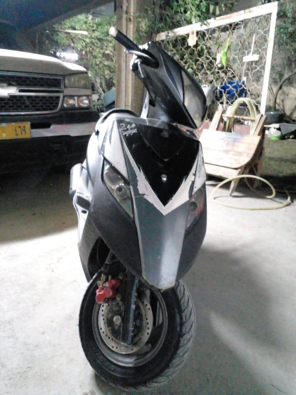 للبيع ***********
مكاني شارع فلسطين 
السعر 450
