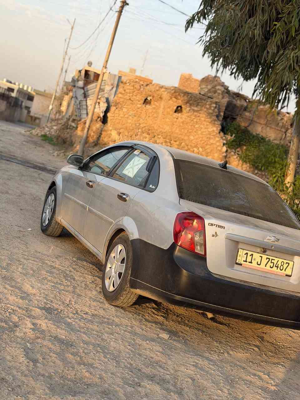 السلام عليكم
اوبترا 2006 رقم بغداد شرط التحويل

السيارة بيها 3قطع صبغ وبيها تقحيل بل سقف وبل صندوك السيارة بدون دواخل كير جديد ومحرك بي نفخ قليل مكان السيارة الموصل الجانب الأيمن الشرعي موجود بل موصل السعر 58 واياستفسار اتصال عل رقم *********** كير توماتيك
