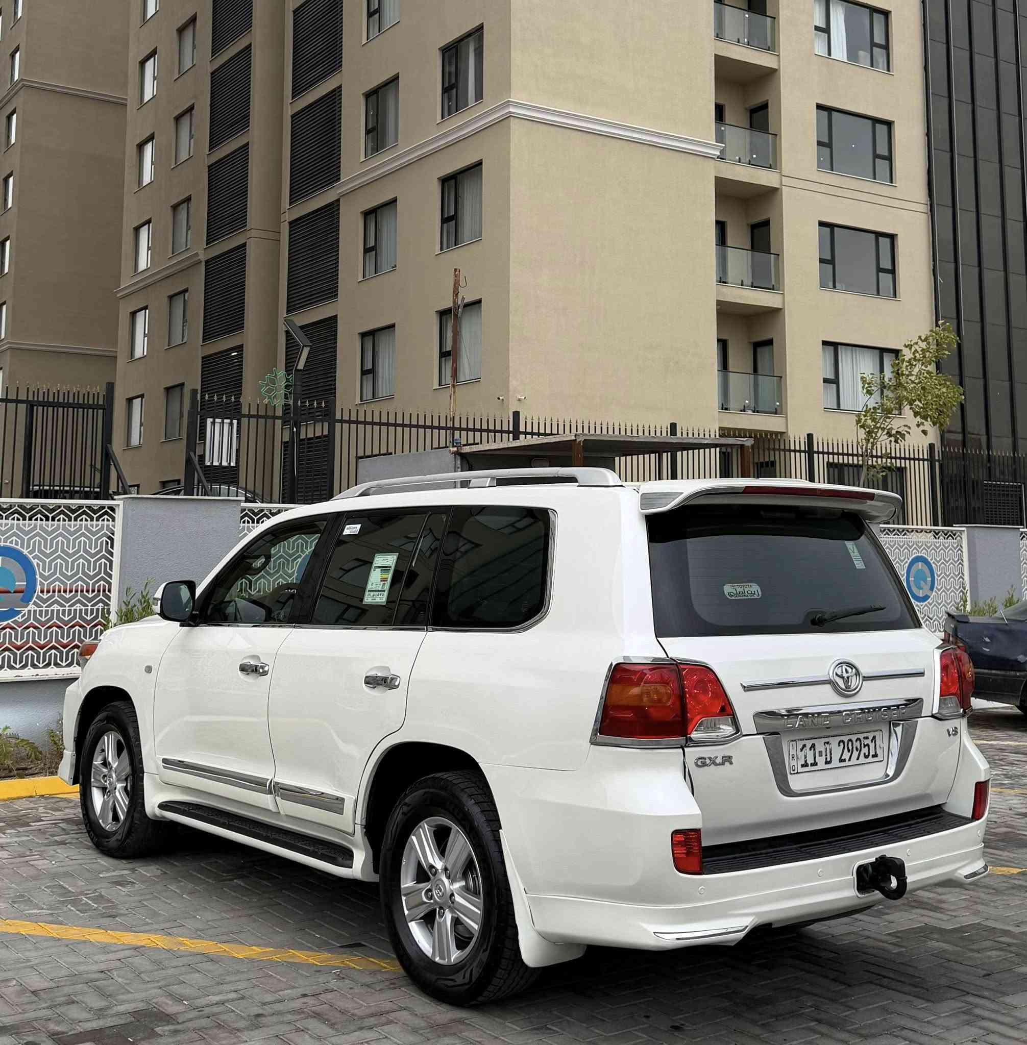 سلام عليكم
لاندكروز 2010    
رقم بغداد مكفوله ضربه وصبغ وتبديل  مواصفات vxrفول واحد ع واحد 8سلندر 4بصمات كشنات جلد فتحه ثلاجه داخل لونين شاشه ايباد منضومه زنون مشروع وطني السياره جاهزه مكينه وحداده وتبريد وتخم تاير كله ع وضع الشركه والأستفسار  

الاتصال ***********
واتساب ***********

مكاني بغداد حي الجهاد 
 
السعر 285 وبيها مجال
