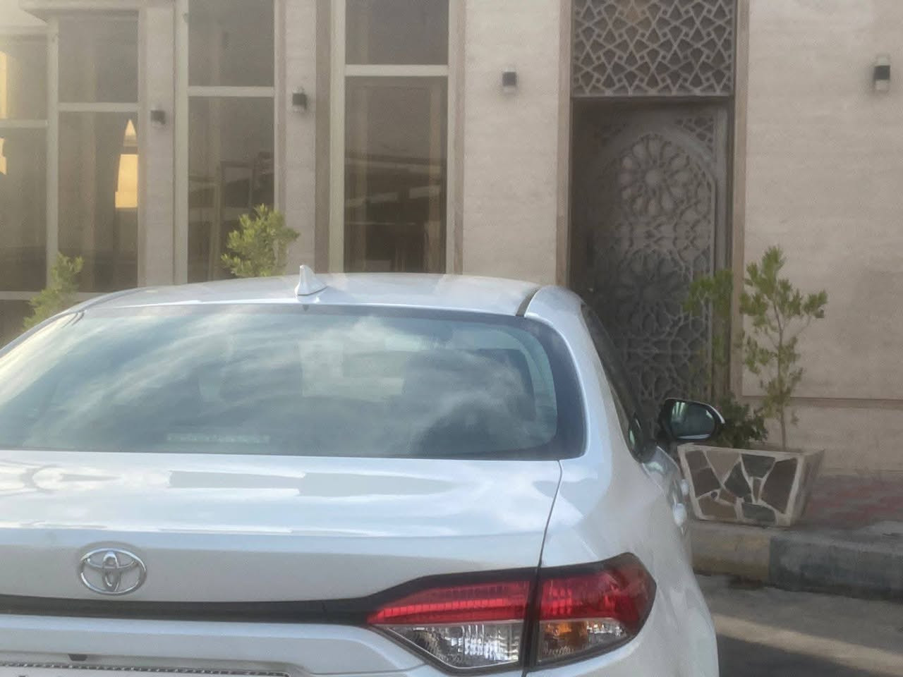 السلام عليكم للبيع كورلا موديل حديث 23
رقم بغداد سنويه بإسمي 
السياره حادثها جانبي 
السيارة فول مواصفات 
السعر 152$
الاتصال ع الرقم ***********
