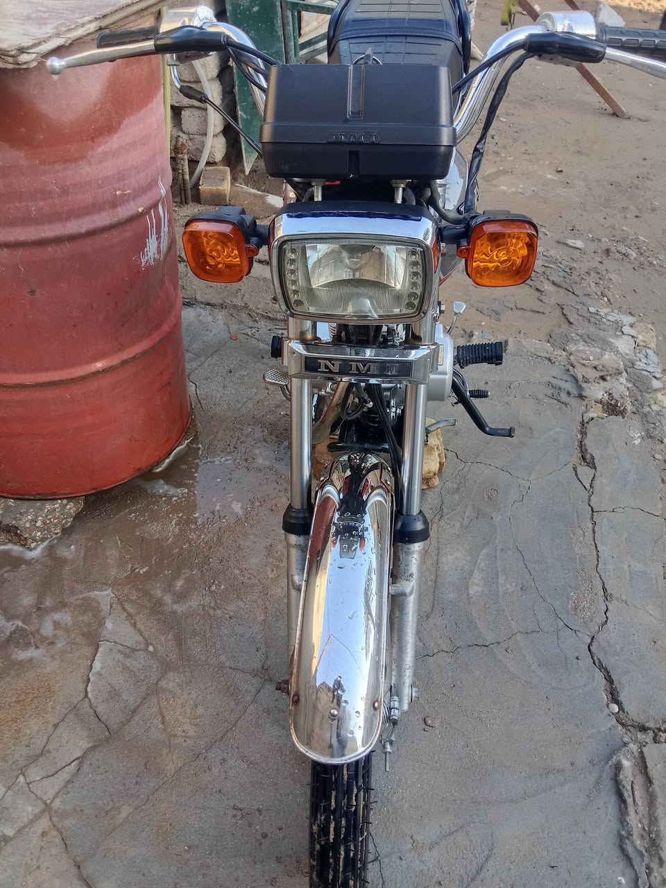 السلام عليكم دراجه تعمير محرك 25 وشاص 21 اوراق استنساخ مكاني بابل حي العسكري شارع 30 ما متواجد خاص راح اخلي رقم تلفوني ***********
