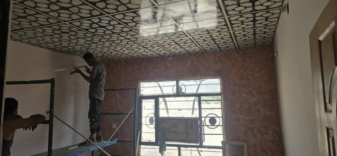 بيت للبيع شارع الانباري بناء الطابق اىاول بلوك عتبه مسلح 
طابق الثاني فرمستون عكادن بيه غرفتين فوك وجون صاله مطبخ بيت سند 25قرار محكمه باسمي مجهز سبلت ٢ طن جديد شاشه مفروش وكاونتر وطباخ وثلاجه وساحبه اناره كامله كهرباء كامله  وغساله سعرر62بيت مساحته 50
اي استفسار خاص اوتساب عل الرقم كولو من طرف ام اسيل امانة الله ورسوله لتعبرون اسمي مانة ابو فاضل العباس لضيعون حقي اكدو عليه تركولي تعليق ***********مكتب كربلاء
