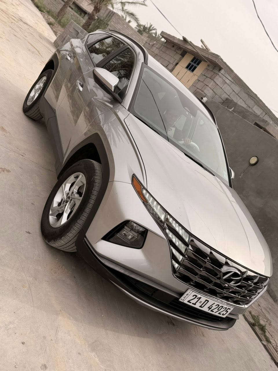 توسان 2024 ماشيه 33 الف محرك 2500 سياره فول داخلهه ابيض كشنات كهرباء تحكمات ستيرن بصمت ابواب 
سياره نضيفه  تحويل مباشر 
ضررهه بنيد مصبوغ او 
يرباك ستيرن راجع سستم 
السعر 190$ او بيهه مجال
*********** للستفسار

