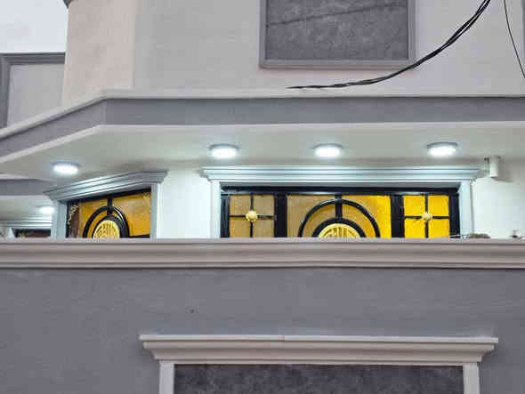 دار سكن للبيع ١٠٠م طابو زراعي كوت حي الحكيم نزلت أفران الهادي بناء طابوق حديث غرفة وهول ومطبخ وحمام واستقبال وصحيات خارجية مرقم من قبل البلدية للإستفسار الاتصال على *********** أو مراجعة مكتب دلالية الروان
