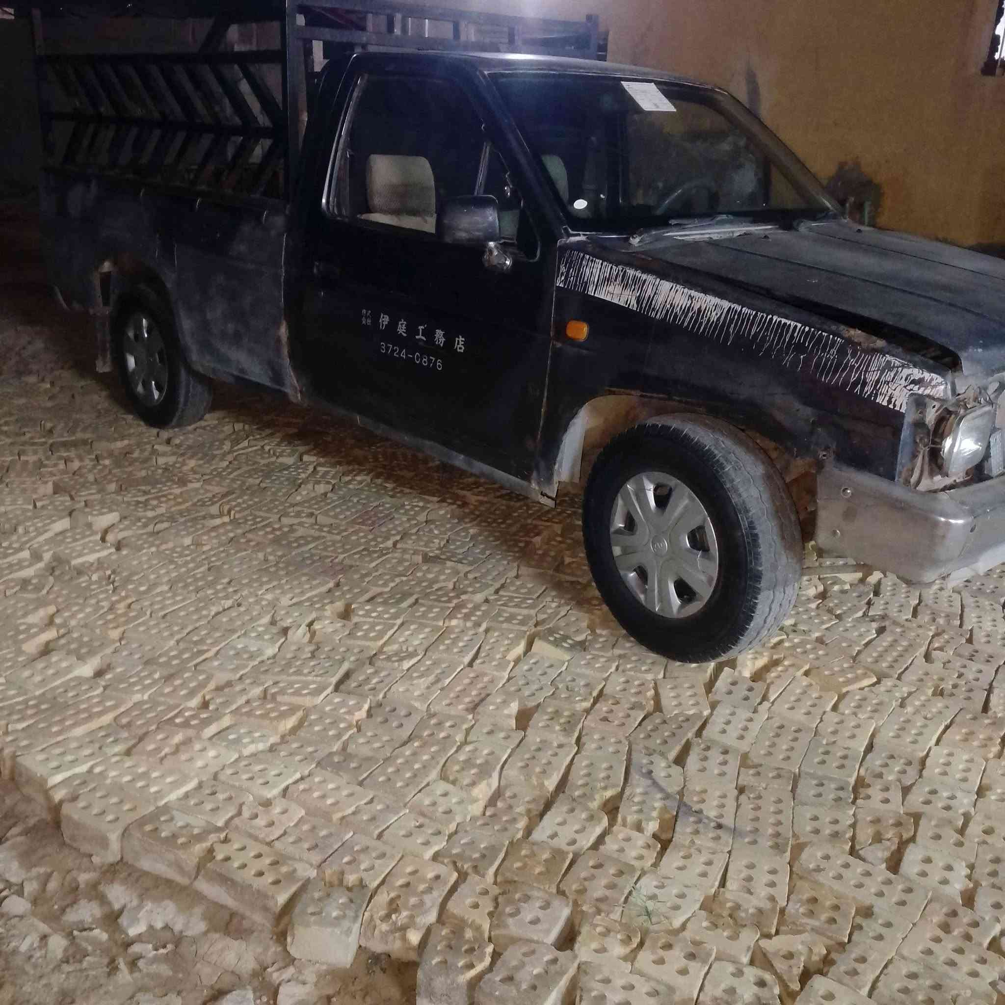 السلام عليكم نيسان مكينه نظيفه كير نظيف شاصي نظيف تخم تاير نظيف مكانها تقاطع النهروان على الخط تحويل سعر 20 وبها مجال مباشر***********
