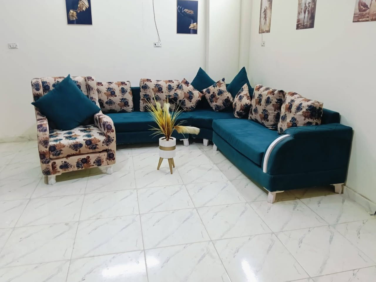 دي ركنه عموله 🥰خشب زان احمر 🥰 شلت متحركه سفنج كثافه مضغوط كثافه 45🥰 بحاله متازه جداً جداً  مقاس 270×270 🥰 زاد كرسي عموله الله يبارك لصاحب النصيب الركنه ممتازه ومريحه جداً جداً 🖐️الله يبارك لصاحب النصيب السعر لقطه 
6500توصل01107432744


**إذا كنت صاحب هذا الإعلان وتريد حذفه لأي سبب، رجاءا أرسل رسالة إلى الدعم الفني**