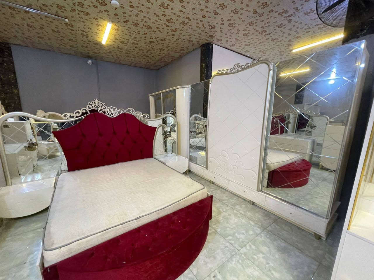 ٤٧٥ الف فقط
غرفه نوم تركي بسعر مميز يشمل النقل والشد الطابق الارضي داخل محافظة النجف 
 
***********
