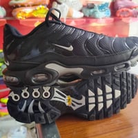 مقاس 45 • توصيل • ملابس