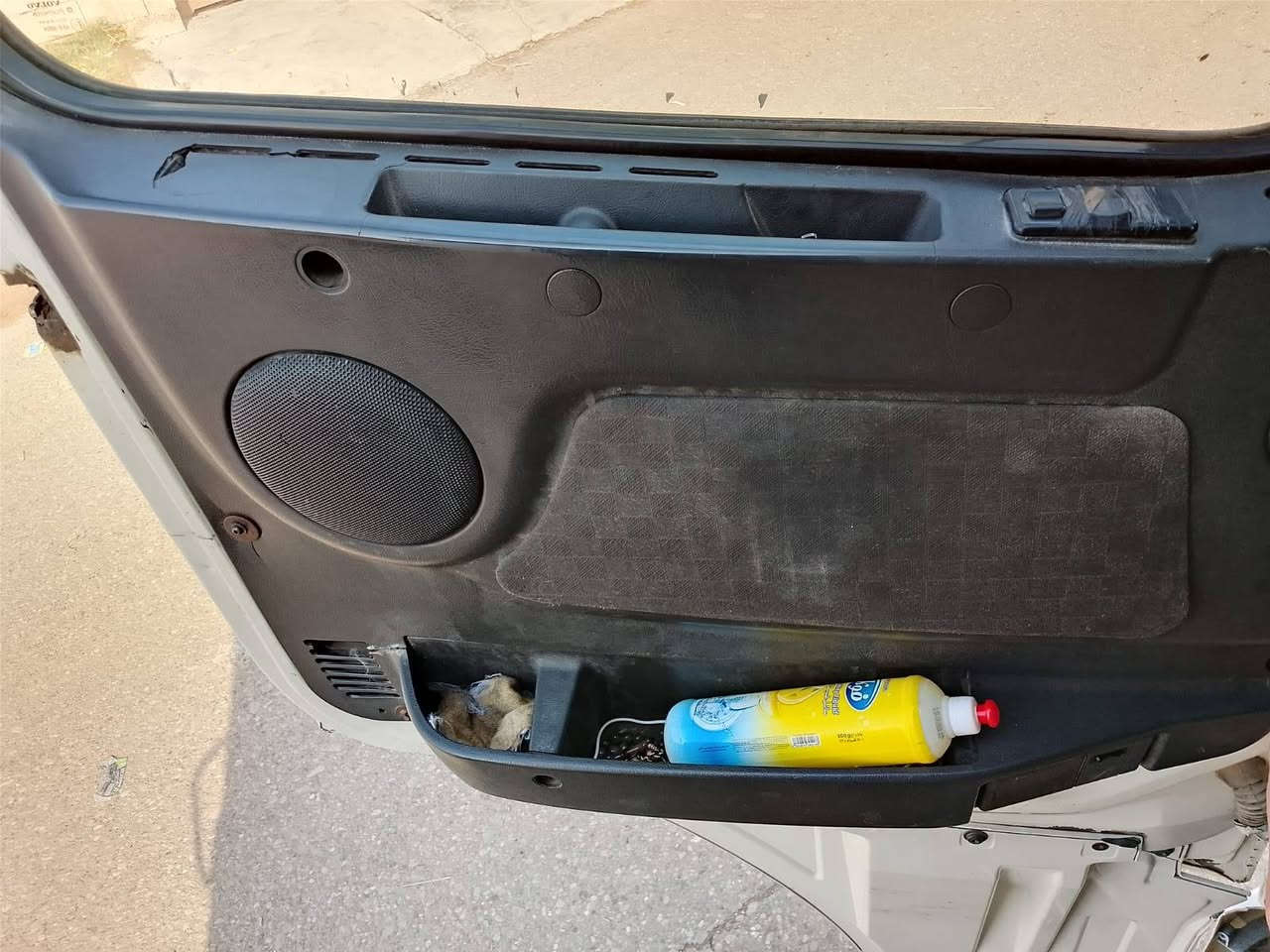 السلام عليكم سياره فاضله للبيع موديل 95 مكينه وفيرا اكشن مقفولات افلات مربوطهلتحويل الساعه 75 فيها مجال رقم الهاتف***********
