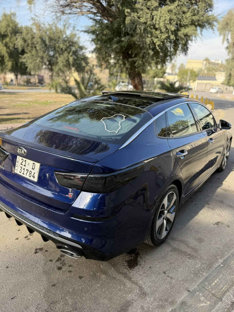 للبيع كيا اوبتما S موديل 2019
فول فول مواصفات بصمة بانوراما فتحة  
فئه S
ارقام دولي جديد سنويه بئسمي وهزه جديده وسنويه ليحد 2030

 وارد امريكي حادث دعاميه فقط مكفوله ايرباكاتها ودواخلها 
 رقم سليمانيه بأسمي اللون ازرق 

 فول مواصفات ..
المواصفات / بانوراما ، بصمة تشغيل ، بصمة ابواب ، رادارات امامي خلفي جانبي ، تحديد مسار ، محرك 2400 , حساسات ، شاشة كبيرة (gbs,car play) ، كاميرا خلفية دوارة ، صندوق ذكي فتح عند الاقتراب , بگ لايت ليد ، ليد امامي نهاري ،  انارة ترحيب عند الاقتراب ، كشن سايق كهرباء ، كشنات جلد ومخمل ، اشاير بالمري ، 3 انظمة قيادة ، تحكم ستيرن جهتين ،   ، بلوجكتر عدسة ، ويل كروم 18 ، دبل اكزوز ، 
ماشية 100 الف ميل 
السيارة نظيفة جداً وصورها جديدة وعليها ادامة كاااملة بدون اي نقص ..
تخم تاير جديد مشتريي
السعر 145$ 
رقم التلفون للاستفسار
*********** علي
اخوان سونارها وصور حادثها بلمنشور  
مكاني بغداد (الاعظميه-المنصور)
