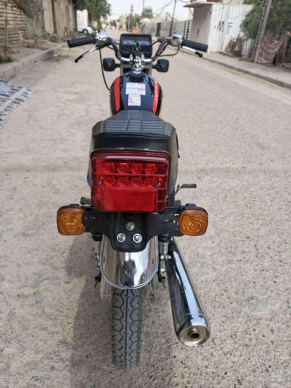 سلام عليكم دراجه نامه وراق سكنر بمسي جديده صار 22معمره بعده بجيس سعر خاص او رقم ***********
