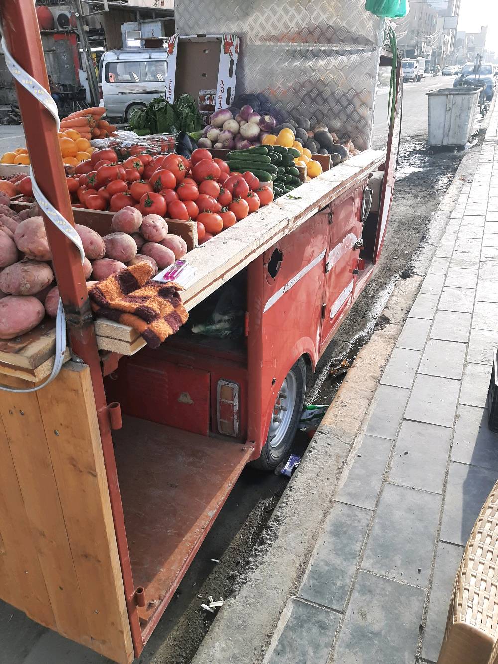 ستوتة شغالة ومفصله على ايدي حاليا مال مخضر شغالة نكرة سلف اذا اتريد كلشي ترهم للبيع مكاني بغداد الجديدة والزعفرانية السعر مليون و٨٠٠ وبيه مجال 